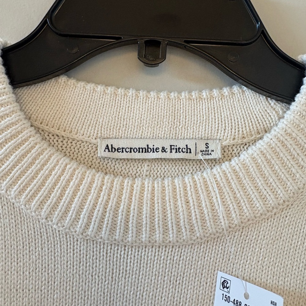 Abercrombie & Fitch Madeline lemon crew size small NWT - Picture 5 of 5